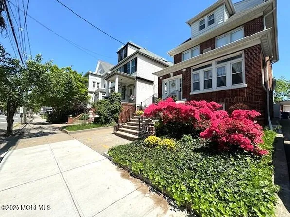 1022 Kennedy Boulevard, Bayonne, NJ 07002