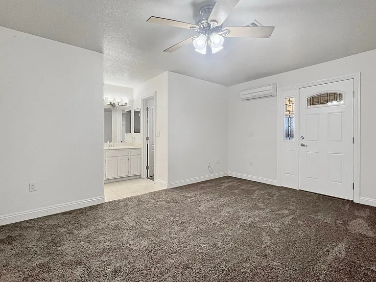 871 Montera Ln — Photo 15