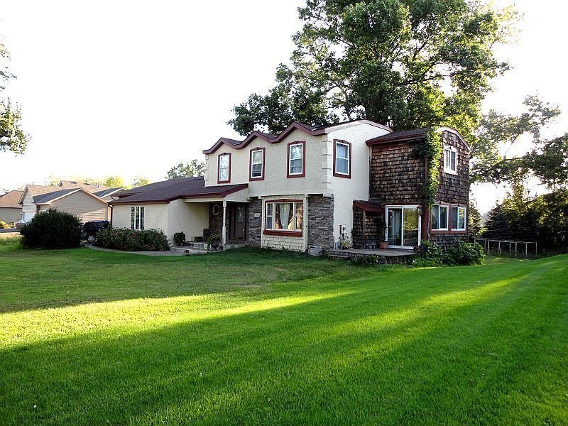 1st image of 1835 Saint Johns Dr