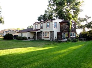 1835 Saint Johns Dr, Woodbury, MN 55129