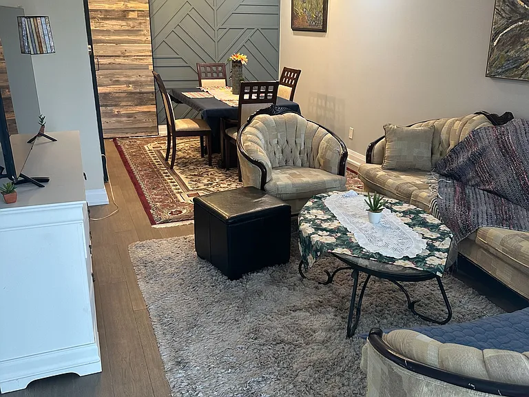 4076 Woodington Dr — Photo 6