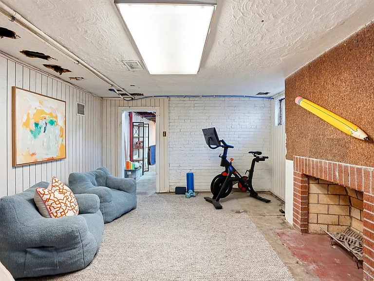 9000 Monaco St #8 — Photo 122