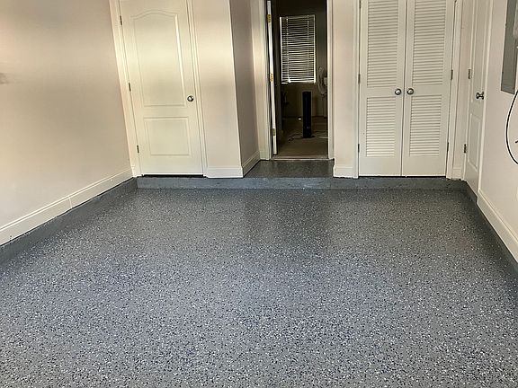 Single car garage