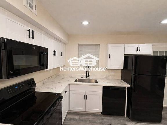 5th image of 6118 W Townley Ave