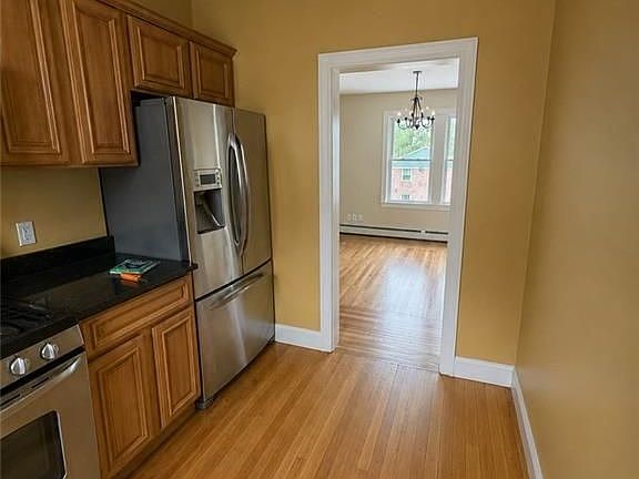2nd image of 33 Messina St
