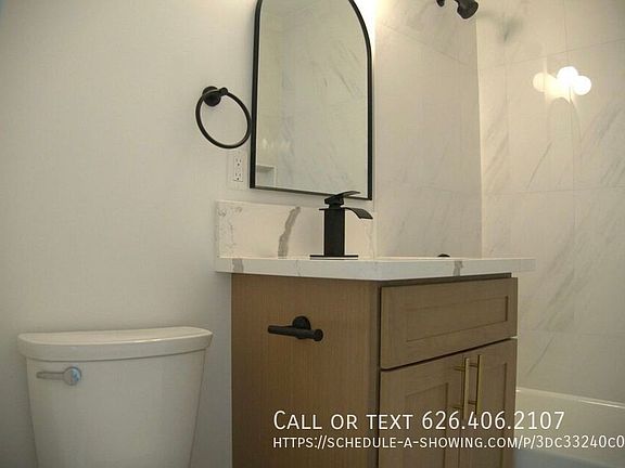 5th image of 3160 Warwick Ave #5