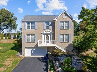 408 Sherwood Dr, Beaver, PA 15009
