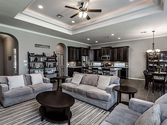 5th image of 2505 Hailes Ln