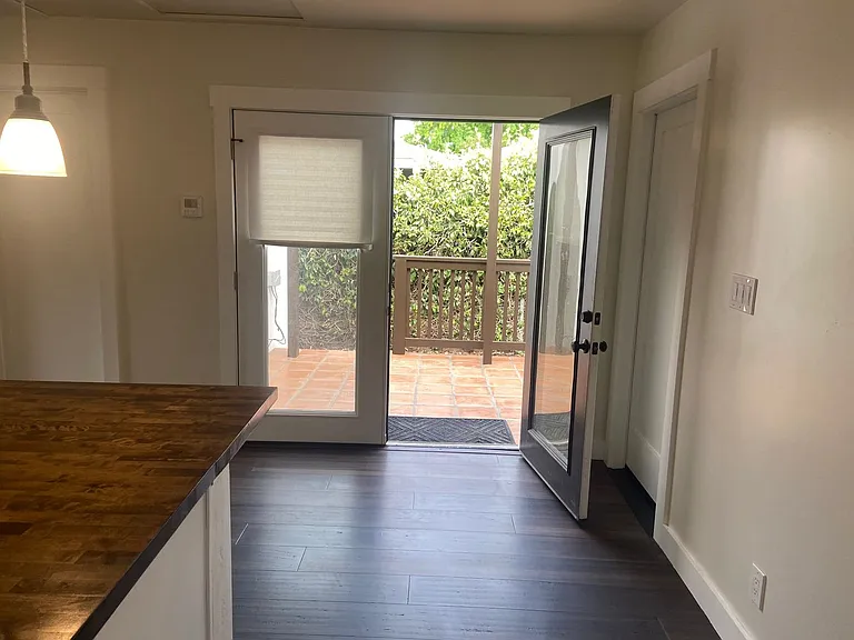 260 South St — Photo 12