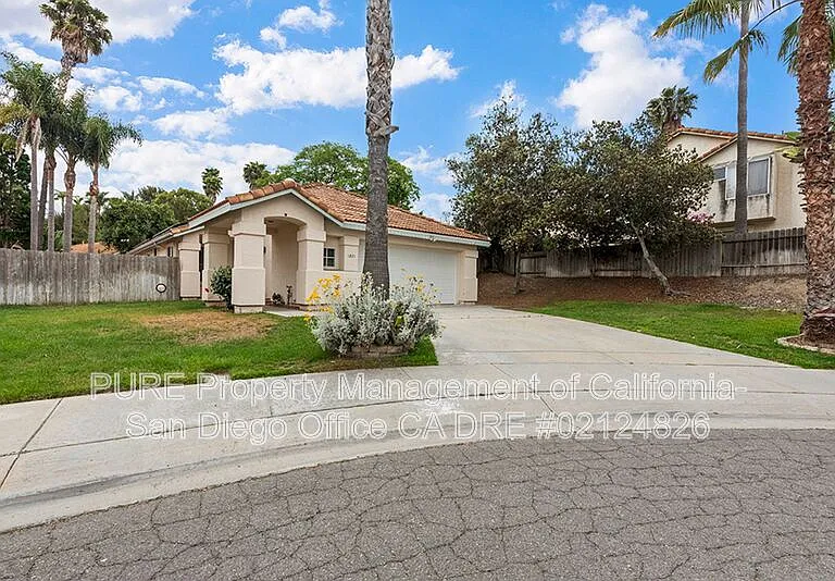 1821 Corte Amarillo — Photo 2