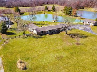 8729 Old Moro Rd, Dorsey, IL 62021