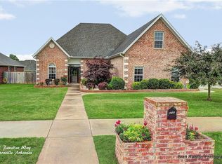 617 Paradise Way, Bentonville, AR 72712