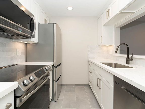 2nd image of 1920 5th Ave N APT 102