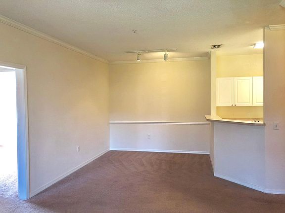 4th image of 18001 Richmond Place Dr APT 815