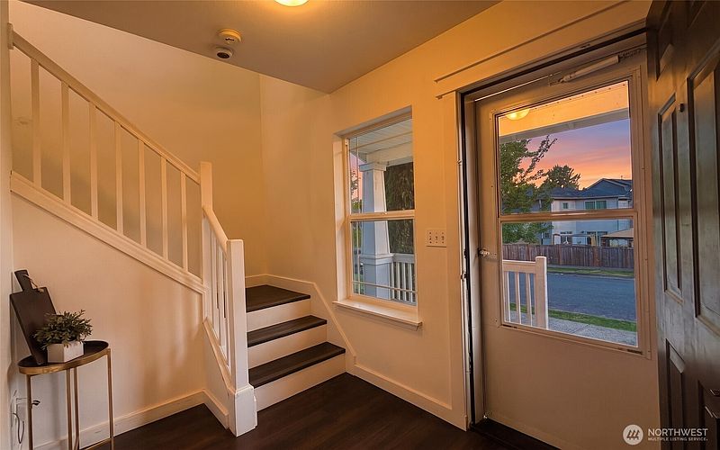5th image of 5232 Larrabee Way