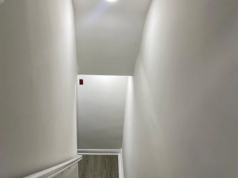 641 Crawford Ave — Photo 9