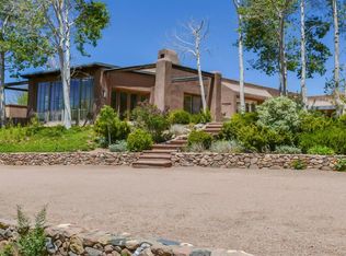 1402 Cerro Gordo Rd UNIT A, Santa Fe, NM 87501