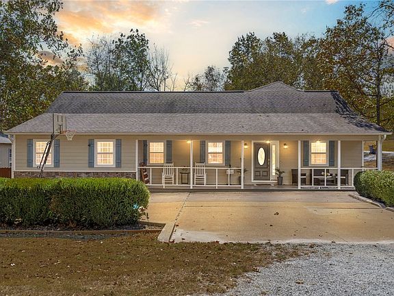 2nd image of 10186 Mullins Ln