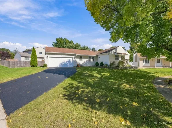 1744 Bucknell Ct, Naperville, IL 60565