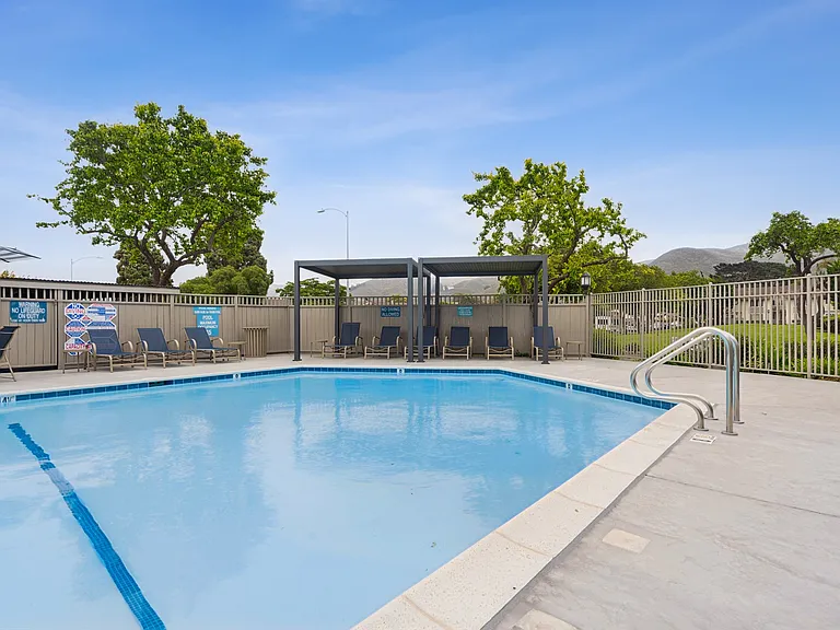 Oceanwood Apartments — Photo 26