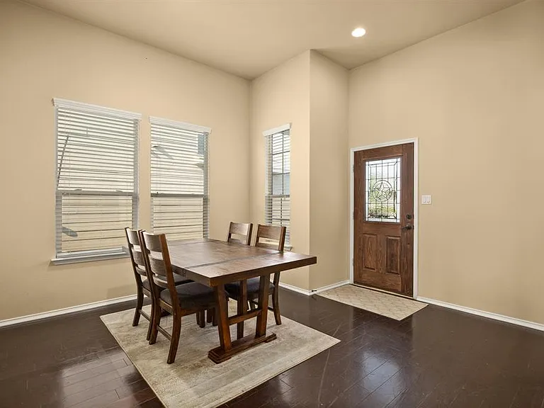 10114 Alley May Dr — Photo 3