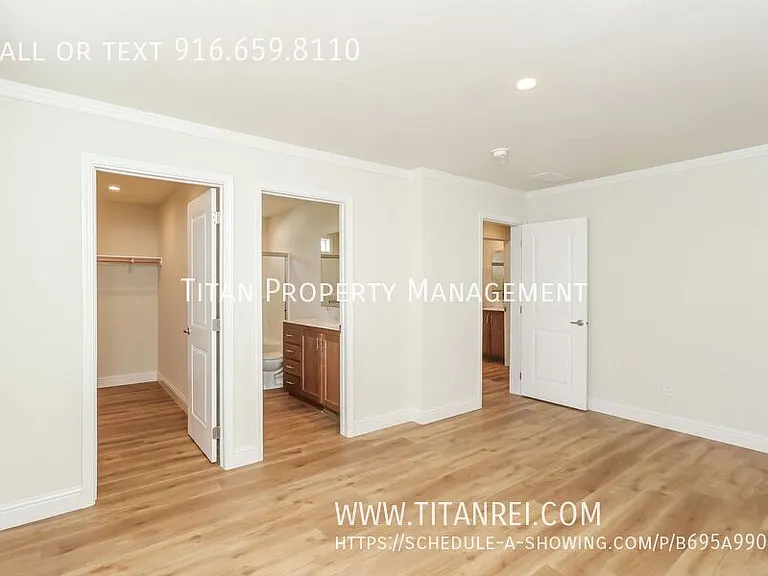 313 Vandenberg Cir — Photo 8