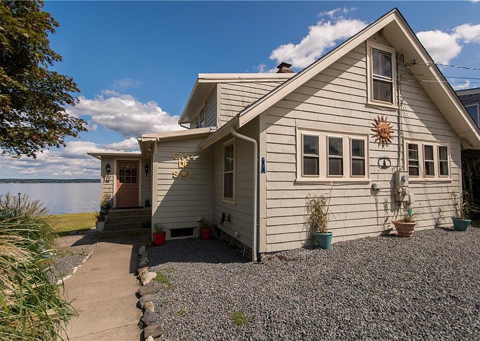 7 Bayside Ave, Portsmouth, RI 02871 Zillow