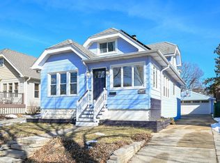 2634 N 71st St, Wauwatosa, WI 53213