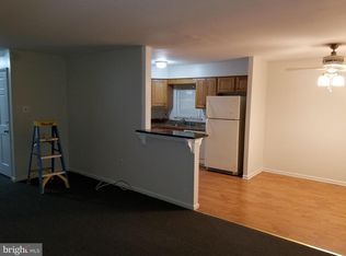 3967 Rowena Dr, Philadelphia, PA 19114