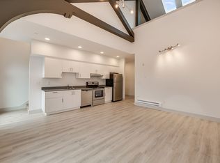 3902 S Ferdinand St #303, Seattle, WA 98118
