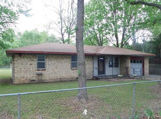 618 Green Country Dr, Tahlequah, OK 74464