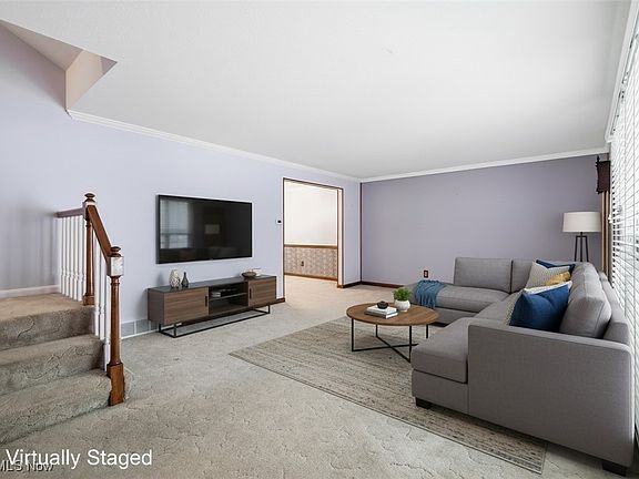 2nd image of 27137 Bellevue Dr