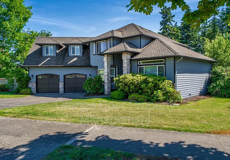 5204 Ridge Dr NE — Photo 45
