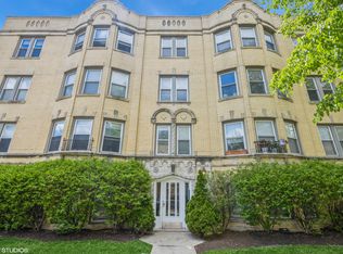 6204 N Claremont Ave APT 3, Chicago, IL 60659