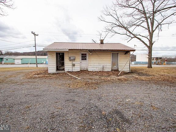 4th image of 1027 Woodland Bigler Hwy