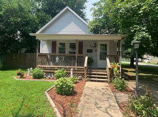 802 S Spruce St, Villa Grove, IL 61956
