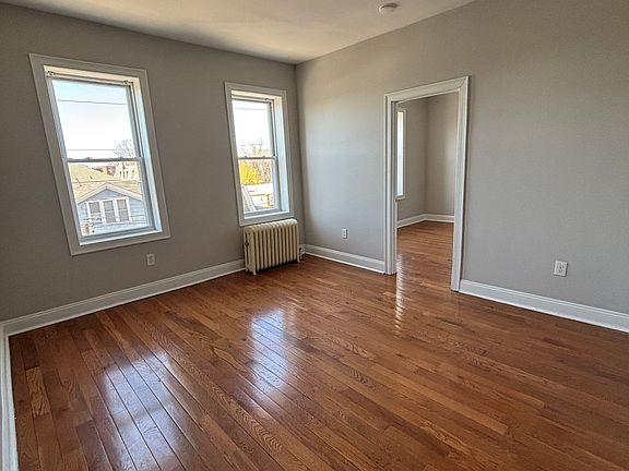 5th image of 58-60 Van Reypen St #401