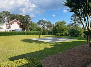 1002 Walker Dr, Kinston, NC 28501