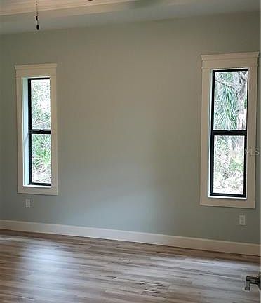 5th image of 212 Cougar Way