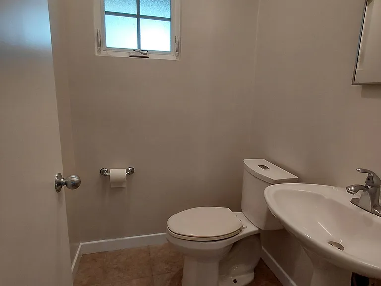 14111 Barber St — Photo 15