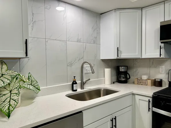 2014 Washington Ave, Chesterton, IN 46304