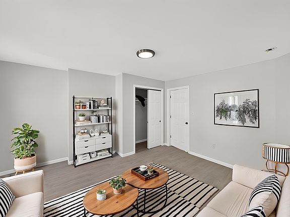 2nd image of 123 Steuben St Floor 2