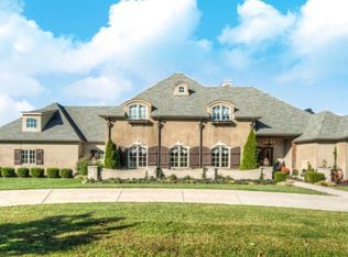 4541 E Peachtree Cir, Springfield, MO 65809