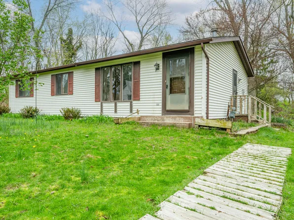 12843 S Wolcott Ave, Sawyer, MI 49125