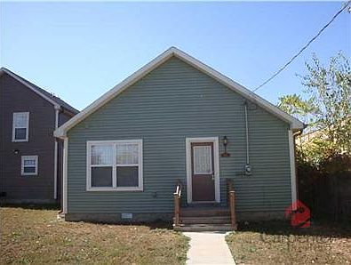 3rd image of 963 N Sheffield Ave