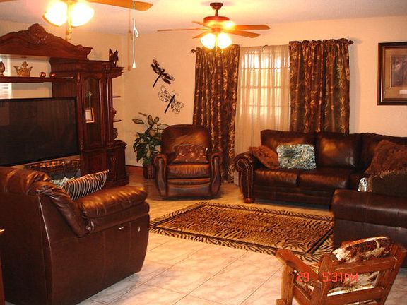 2nd image of 7203 Primos Cir