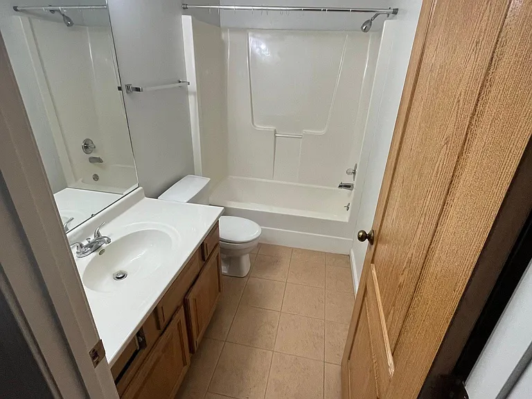 555 Chestnut St #2B — Photo 12