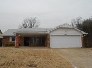 3617 Oak Grove Dr, Midwest City, OK 73110