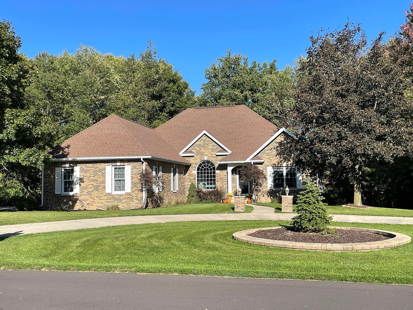 1818 Valleyridge Ln, Dixon, IL 61021 Zillow
