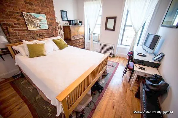 Rented by Metropolitan Realty | media 23